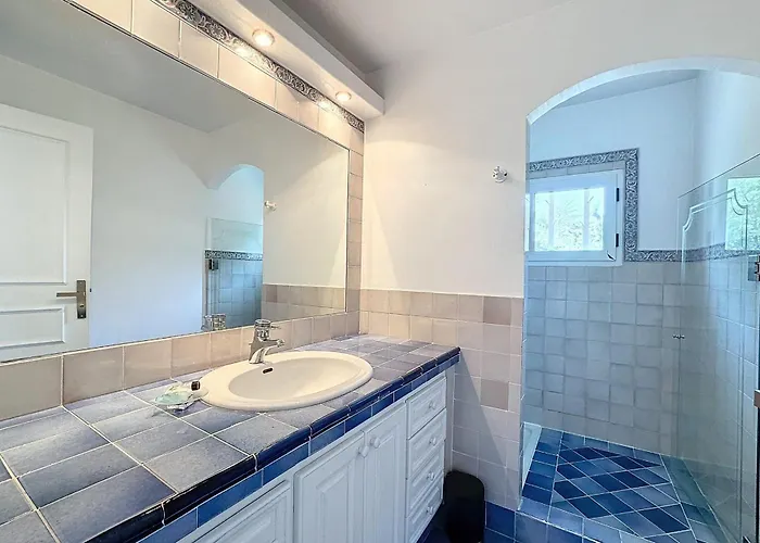 House 95m In A Quiet Area In