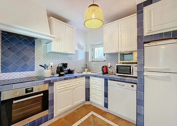 House 95m In A Quiet Area In Ferienhaus *