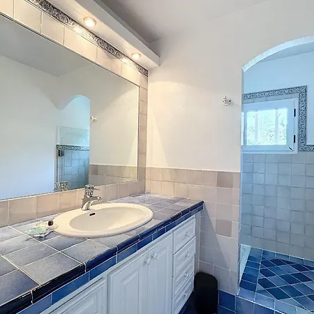 House 95m In A Quiet Area In